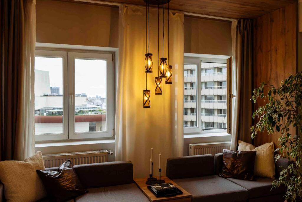 公寓 Stunning Views 2br Intercontinental Flat 布加勒斯特